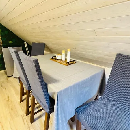 Izbica Apartment *